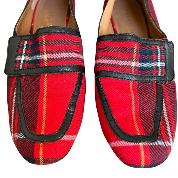 Bettye Muller Women's Red Tartan Plaid Loafers Flats Size 6 - Picture 5 of 13